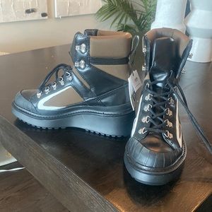 Nwt Zara Low Heel Ankle Hiking Boots Size 39 US 8